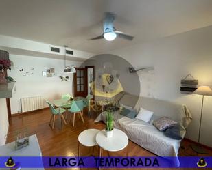 Living room of Apartment to rent in  Granada Capital  with Air Conditioner and Balcony