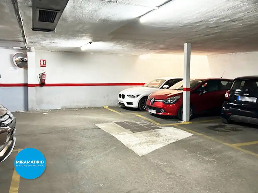 Parkplatz von Garage zum Verkauf in Madrid