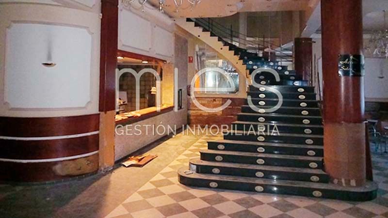 Building for sale in Benetússer