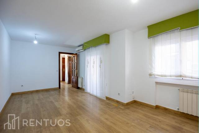 Piso en Alquiler en Algaba en San Isidro