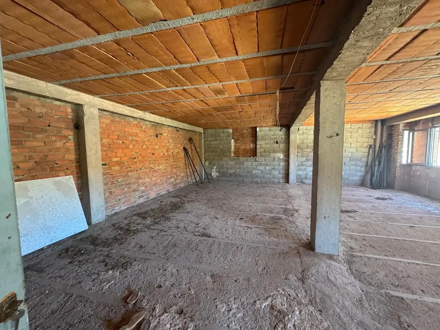 Nave industrial en venta en Illueca