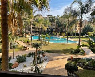 Jardí de Apartament de lloguer en Estepona amb Aire condicionat, Calefacció i Terrassa