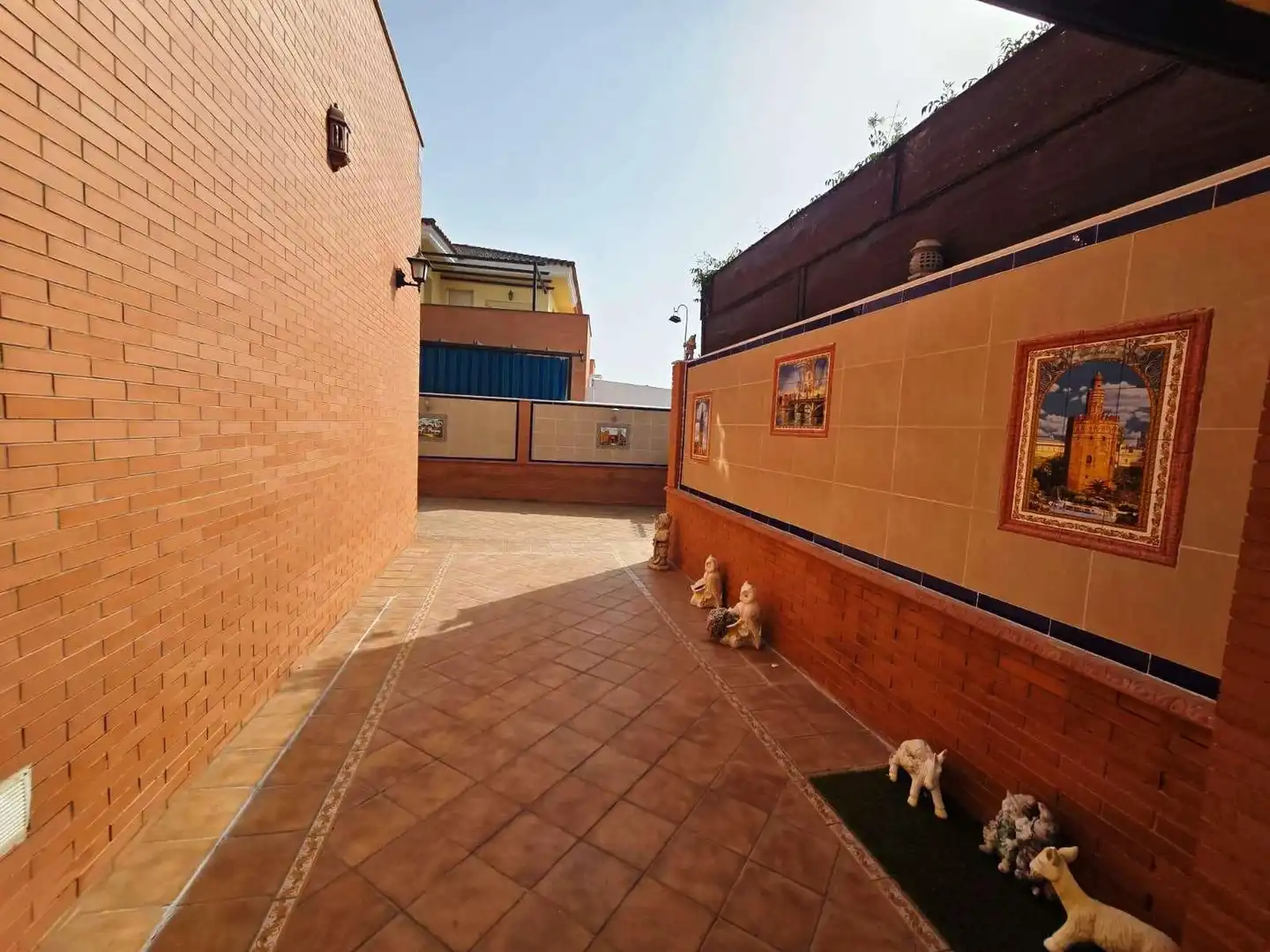 Jardí de Casa o xalet en venda en Bormujos amb Aire condicionat i Piscina