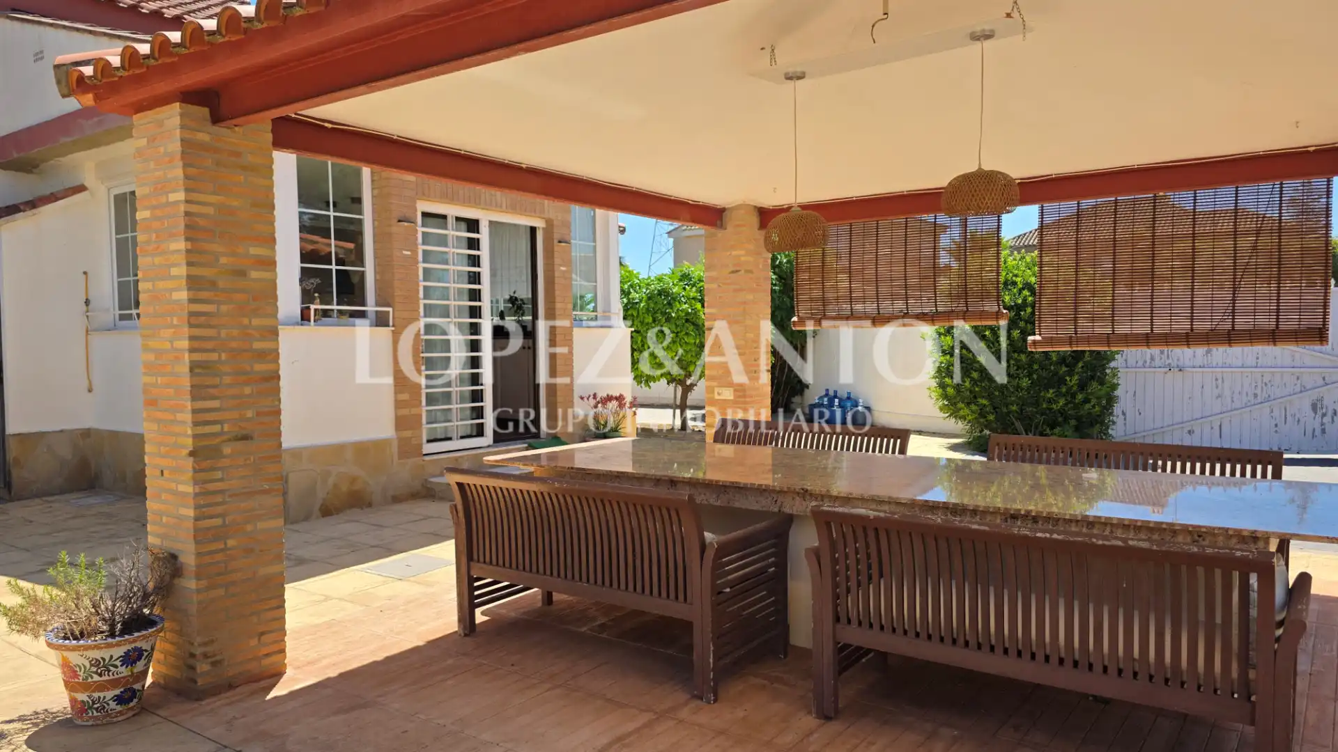 Terrasse von Haus oder Chalet zum Verkauf in L'Eliana mit Klimaanlage, Heizung und Privatgarten