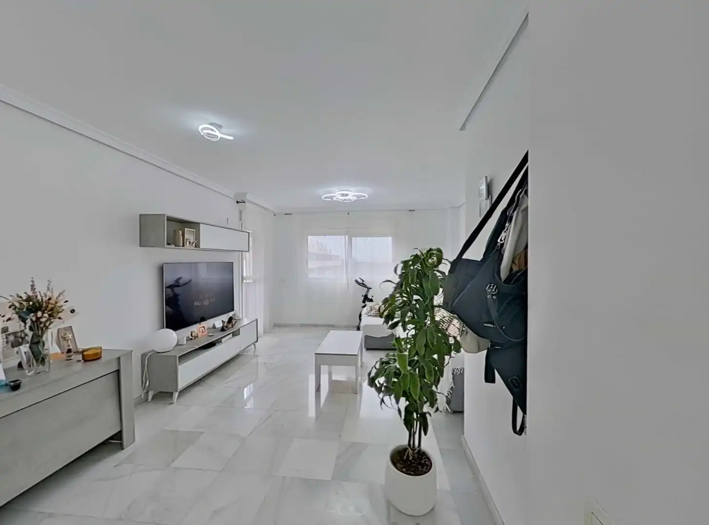 Sala de estar de Piso en venta en Málaga con Aire acondicionado, Calefacción y Jardín privado
