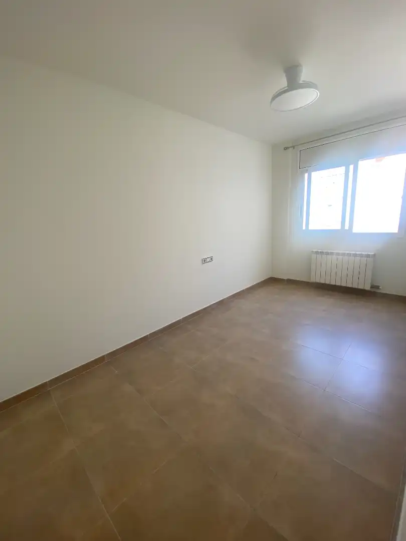 Schlafzimmer von Wohnung zur Miete in Tordera mit Klimaanlage, Heizung und Ofen