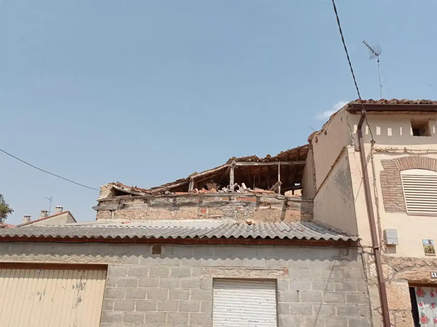 Vista exterior de Casa adosada en venda en Peñaranda de Duero