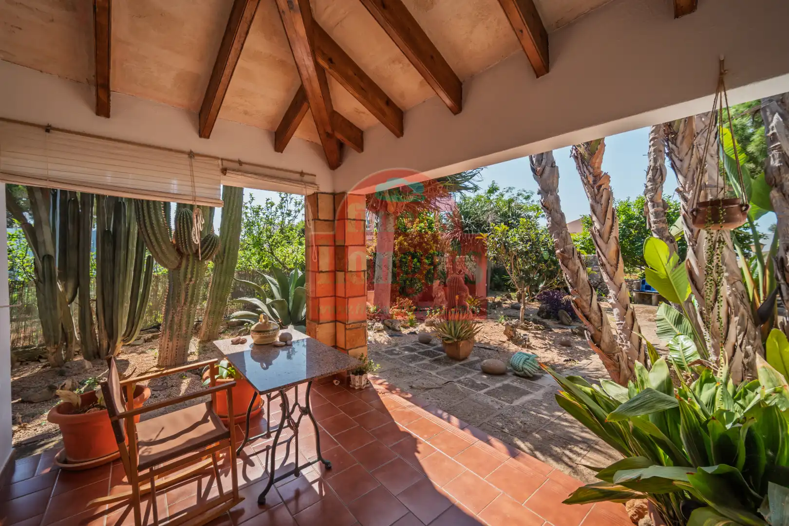 Villa mit Garten zum Verkauf in Cala Blanca, imagen 4