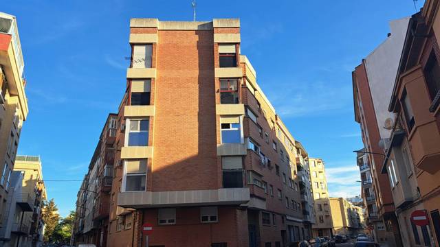 Local comercial en Venta en José domingo agudo en Arrabal