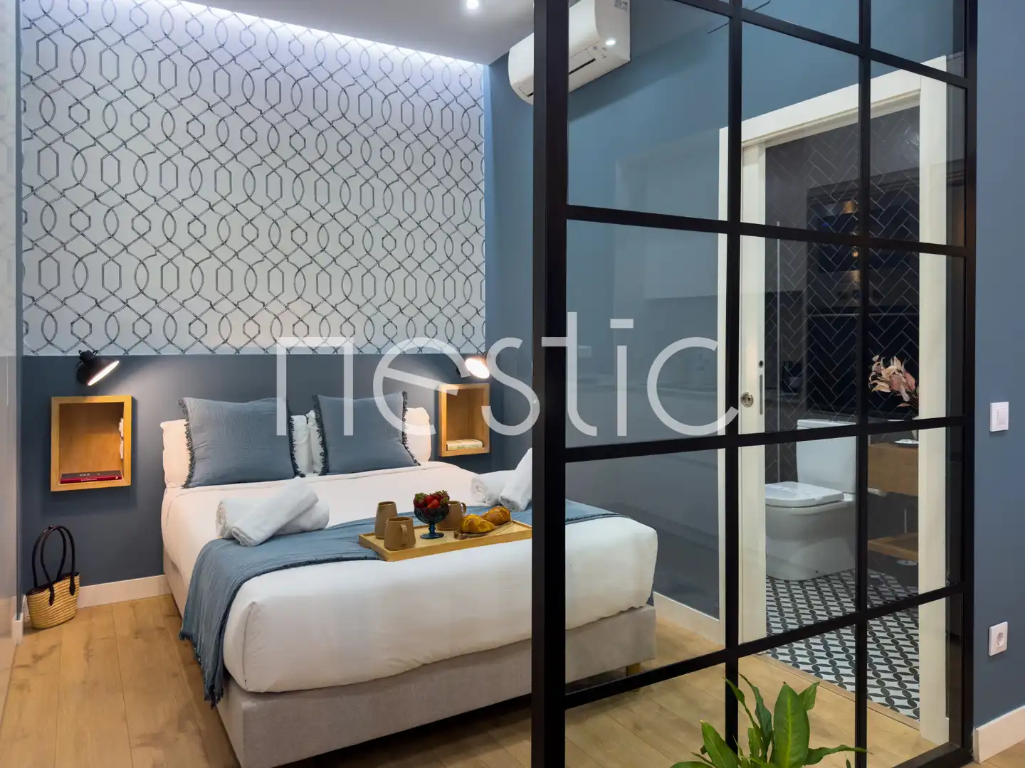 Habitación de Apartamento de alquiler en Madrid con Aire acondicionado, Calefacción y Amueblado
