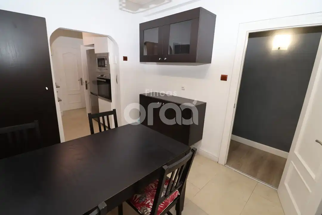 Comedor de Piso en venta en Santurtzi  con Calefacción y Amueblado