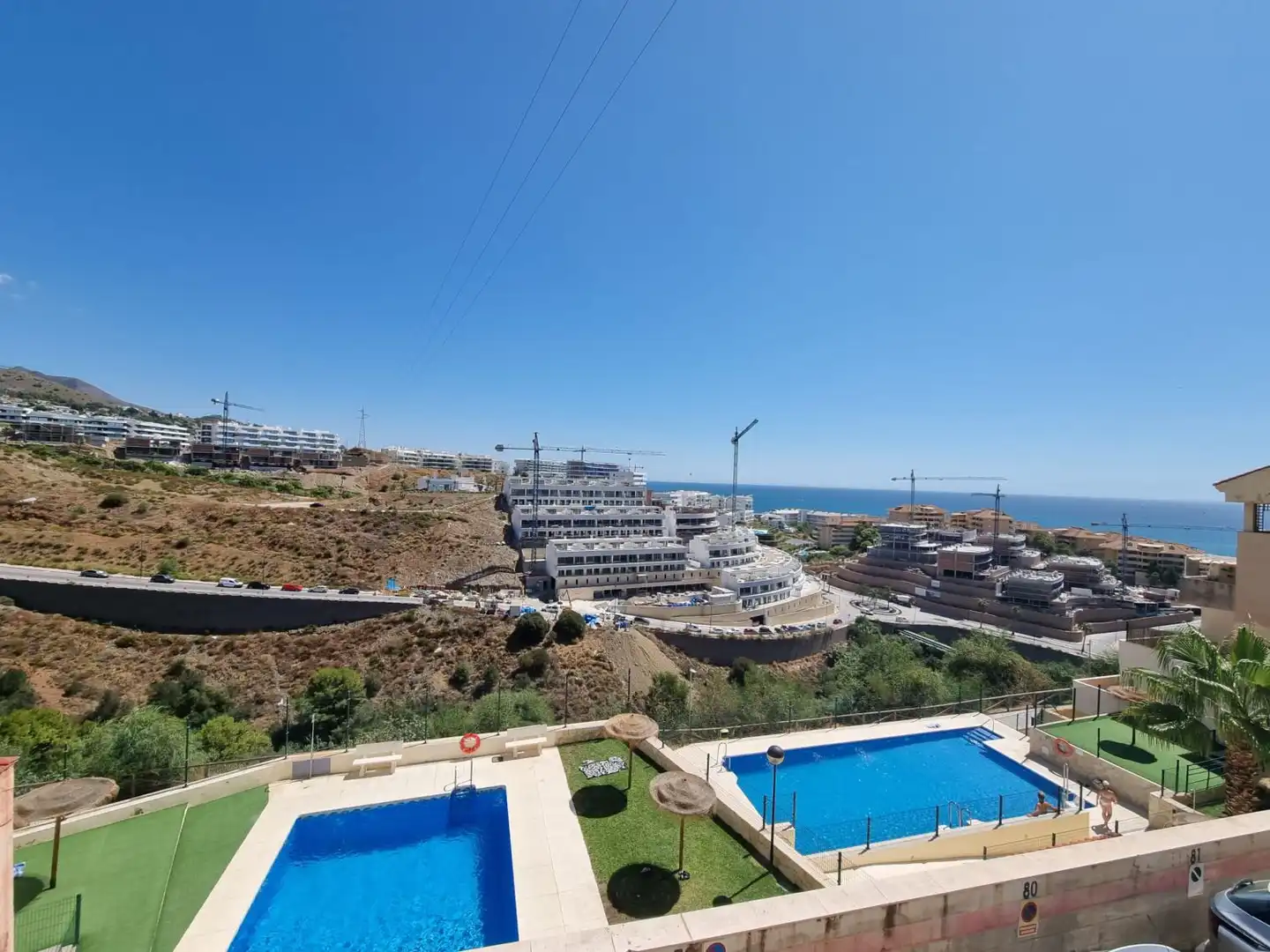 Piscina de Piso en venta en Fuengirola con Terraza y Piscina comunitaria