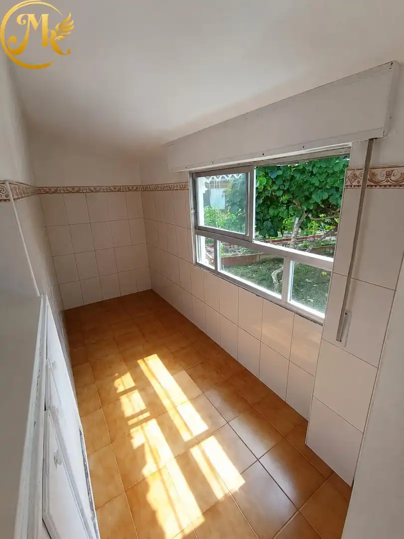 Cocina de Casa adosada en venta en Santander