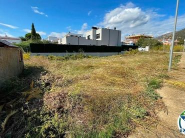 Lands and plots for sale in Bages 18