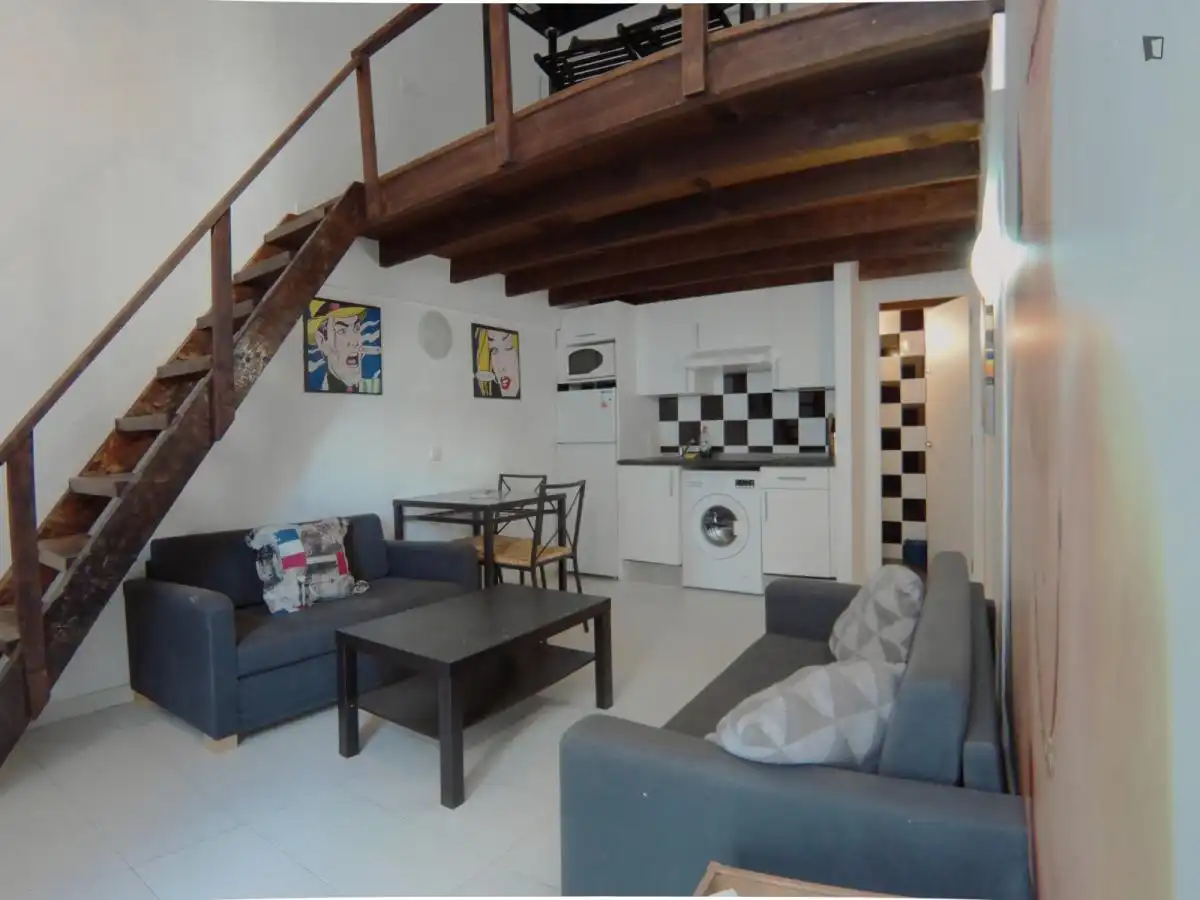 Estudio de alquiler en Valdeacederas