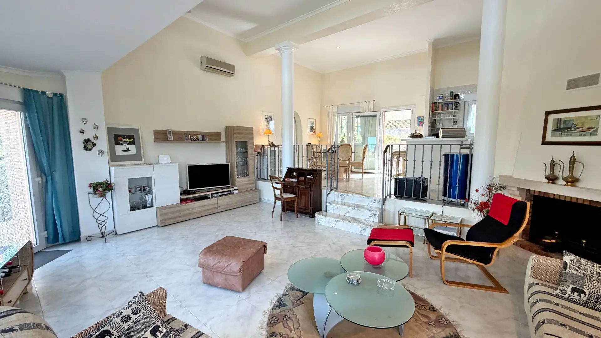 Sala de estar de Casa o chalet en venta en Orba con Aire acondicionado, Calefacción y Jardín privado