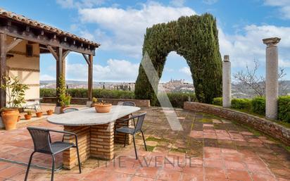 Terrasse von Haus oder Chalet zum verkauf in  Toledo Capital mit Terrasse, Schwimmbad und Balkon