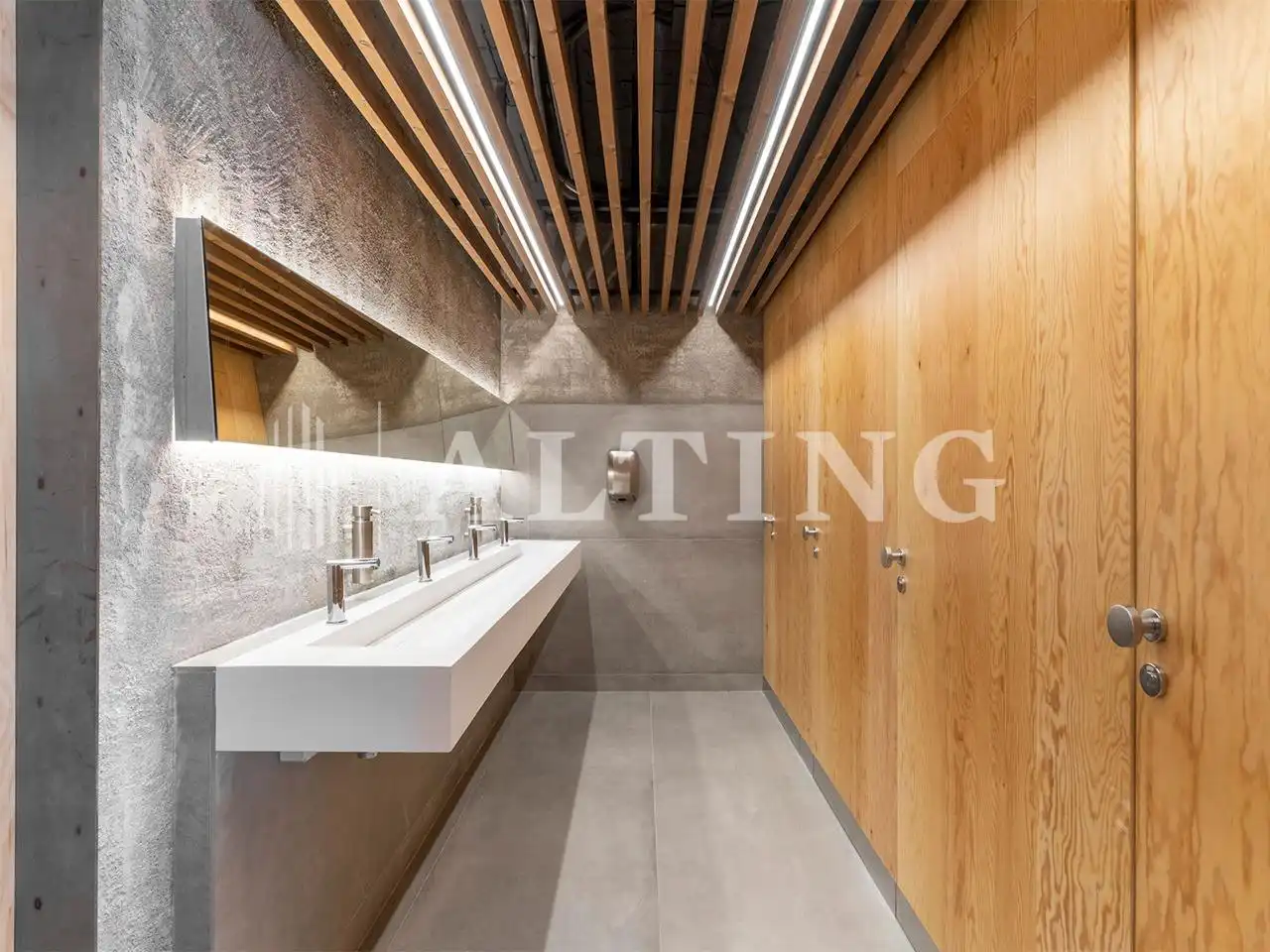 Badezimmer von Büro zur Miete in Barcelona