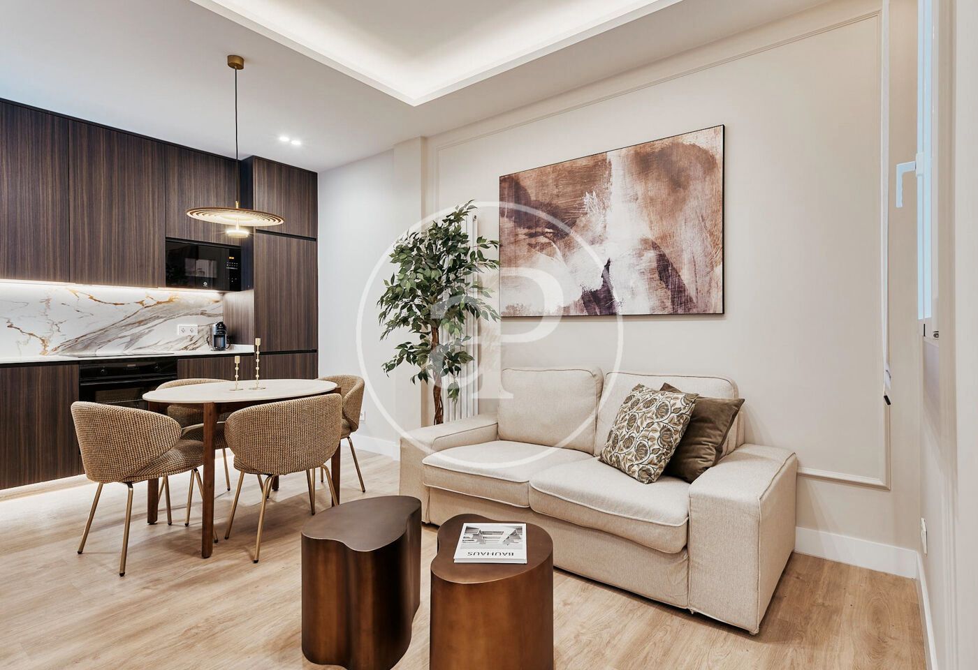 Living room of Flat for sale in  Madrid Capital  with Air Conditioner, Heating and Terrace