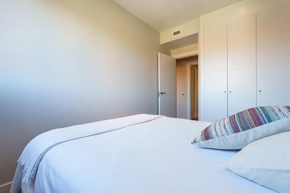 Habitación de Piso en venta en Pozuelo de Alarcón con Aire acondicionado, Calefacción y Jardín privado