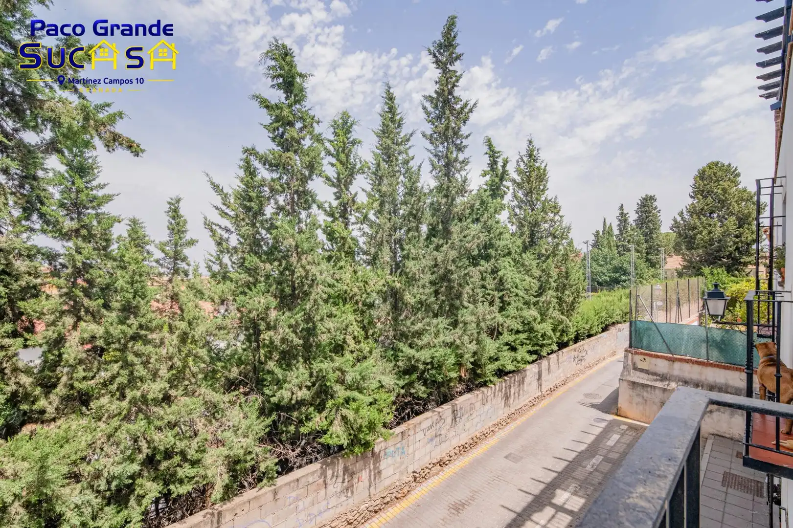 Vista exterior de Piso en venta en La Zubia con Calefacción y Balcón