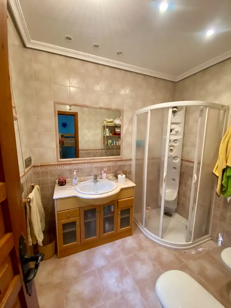 Baño de Casa o chalet en venta en Ciudad Real con Aire acondicionado, Calefacción y Jardín privado