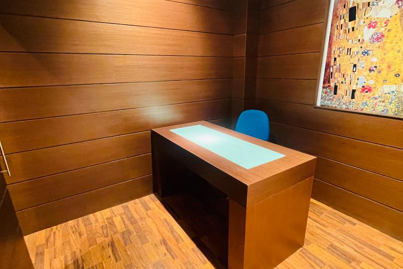 Photo 1 of Premises for sale in Avinguda Països Catalans, 79, Les Comes, Barcelona