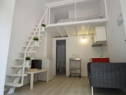 Study to rent in  Sevilla Capital  with Air Conditioner