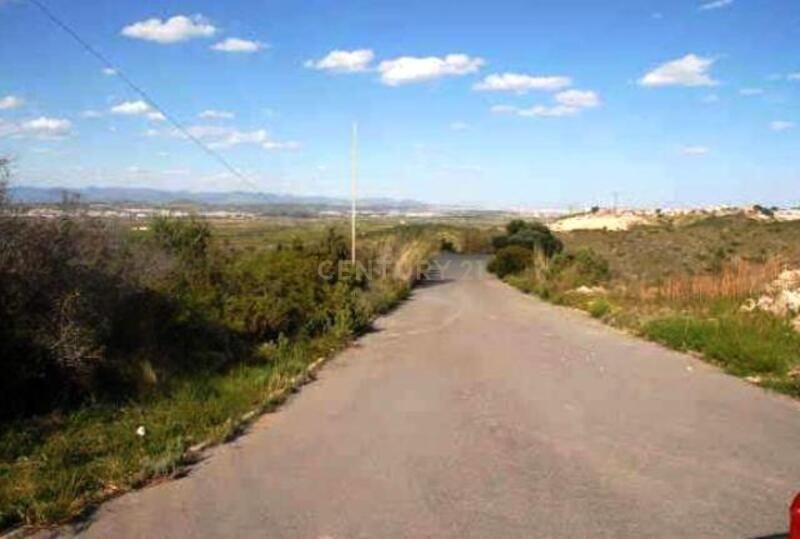 Terreny industrial en venda en Torrent