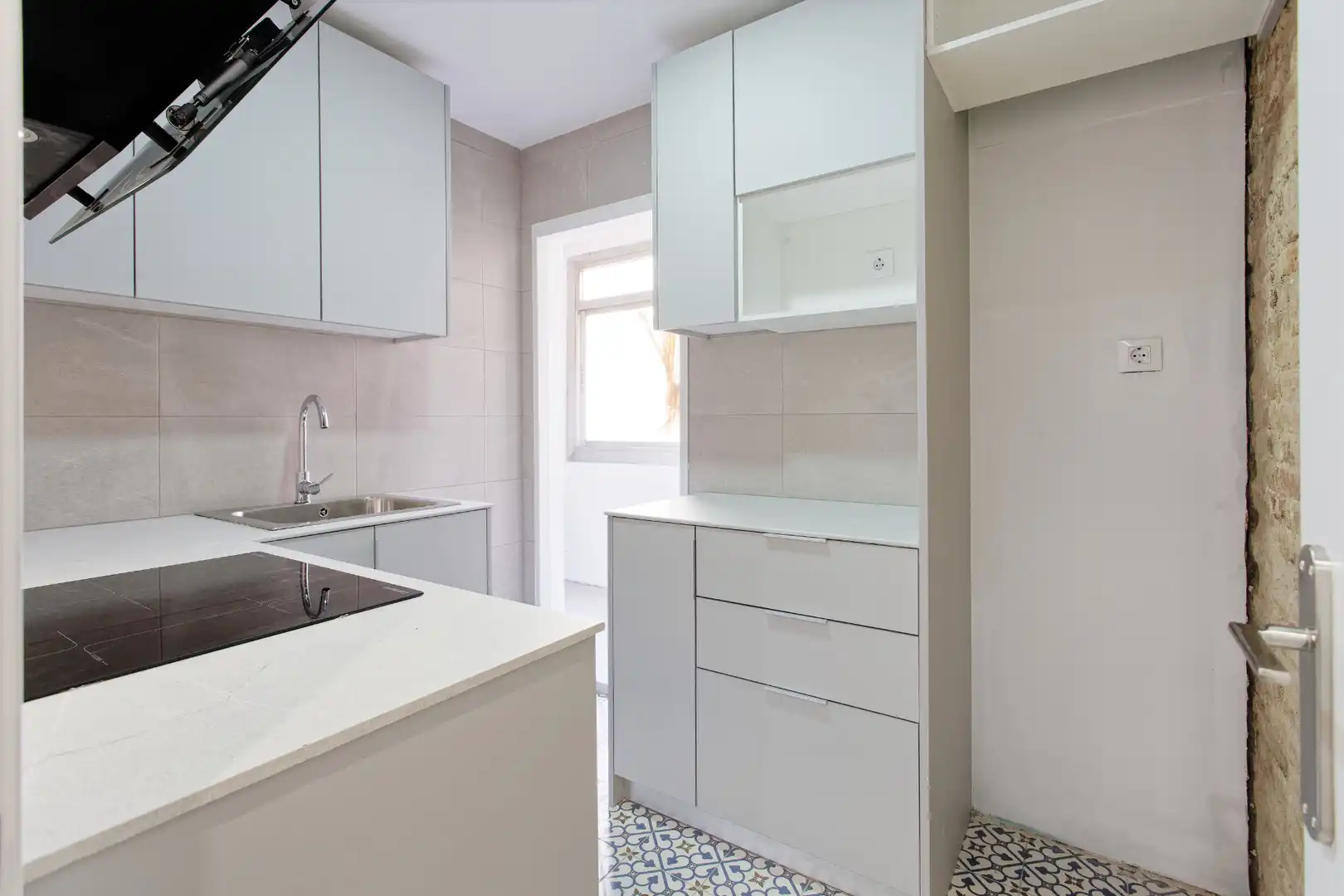 Küche von Wohnung zum Verkauf in L'Hospitalet de Llobregat mit Parkett und Balkon