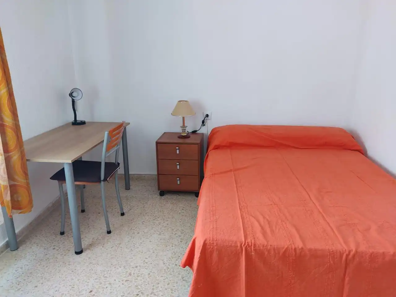Flat for rent in De José María Haro, La Carrasca