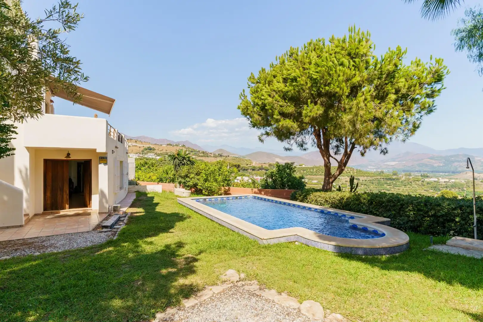 Detached house with terrace for sale in Calle Calle Naranjo, Monte de los Almendros, imagen 6