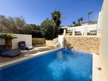 Casa con balcón en venta en Can Furnet