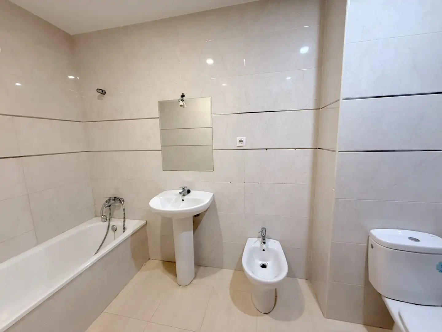 Baño de Casa adosada en venta en Banyeres del Penedès con Calefacción, Jardín privado y Terraza