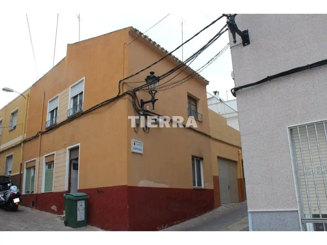 Vista exterior de Casa adosada en venta en Yecla