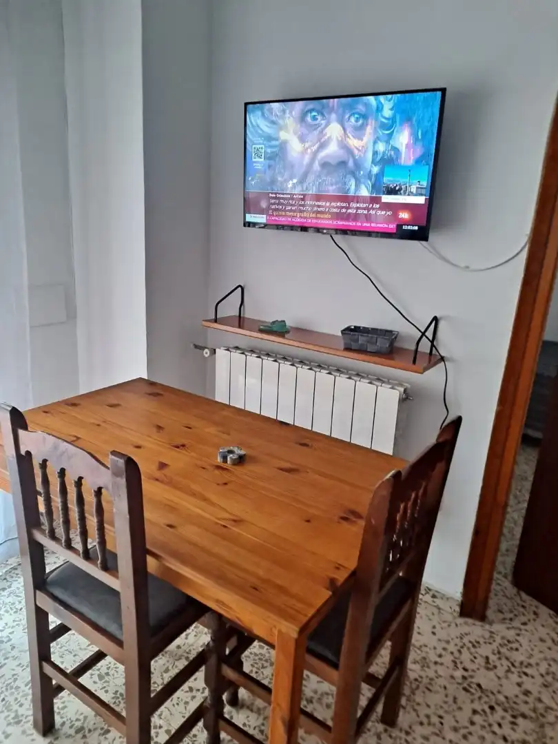 Dining room of Flat for rent in Granada  with Heating, Furnished and Oven