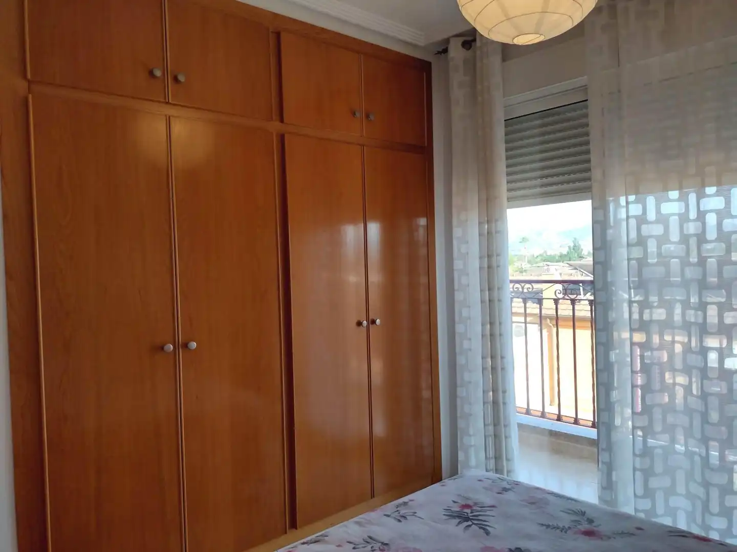 Habitación de Piso de alquiler en Murcia con Aire acondicionado, Trastero y Amueblado