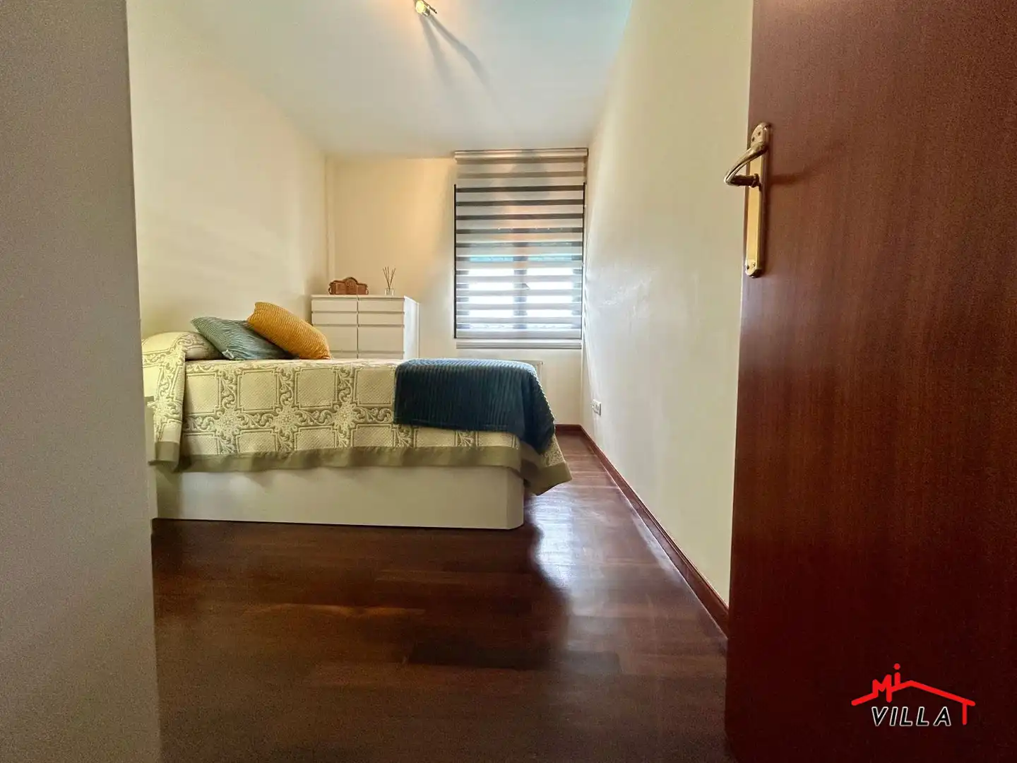 Habitación de Piso en venta en Ramales de la Victoria con Calefacción, Terraza y Piscina comunitaria