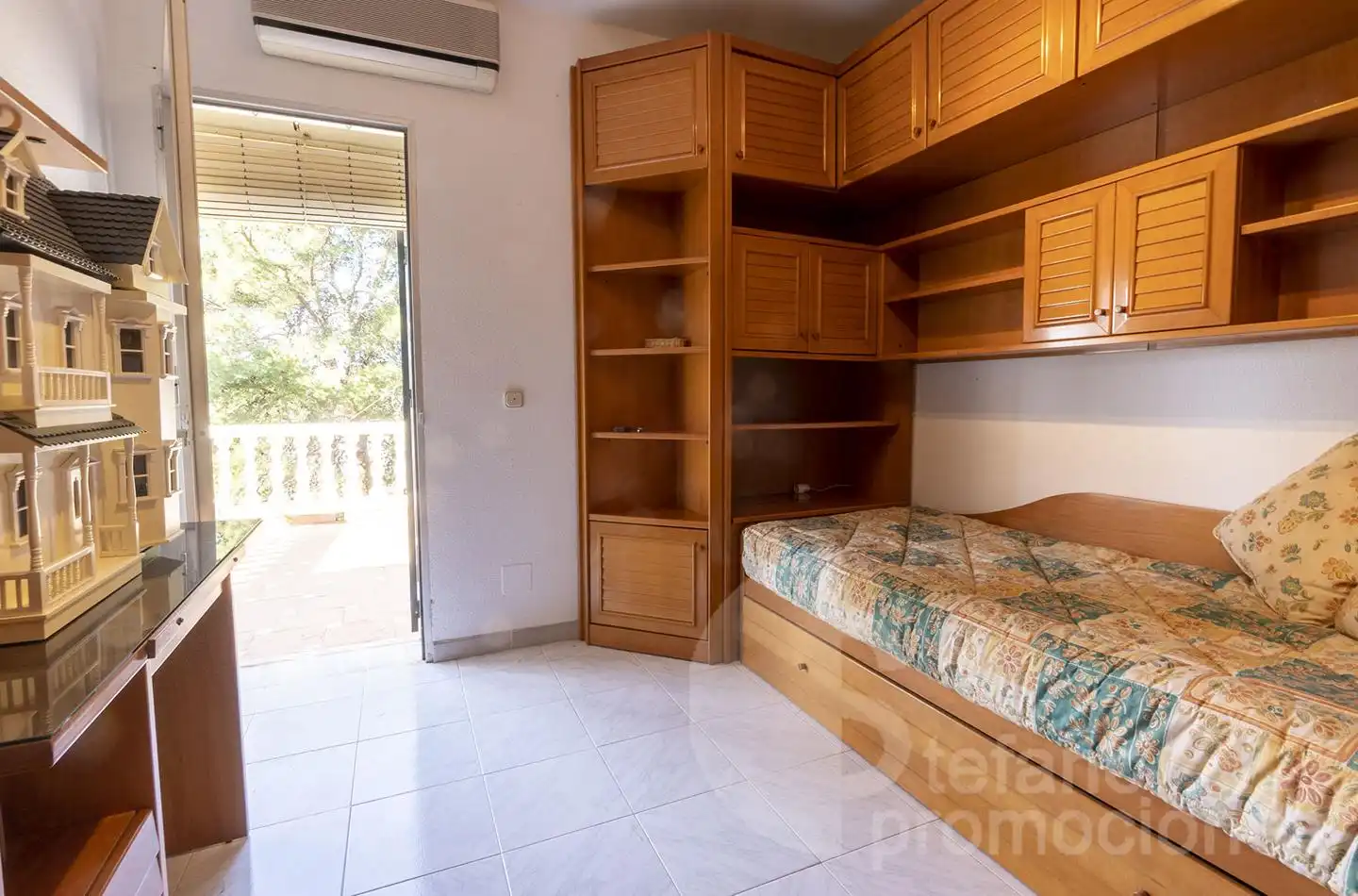 Bedroom of Houses for sale in Málaga  with Air Conditioner, Private garden and Terrace