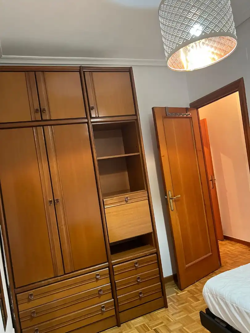 Bedroom of Flat for rent in Madrid  with Air Conditioner, Heating and Parquet flooring