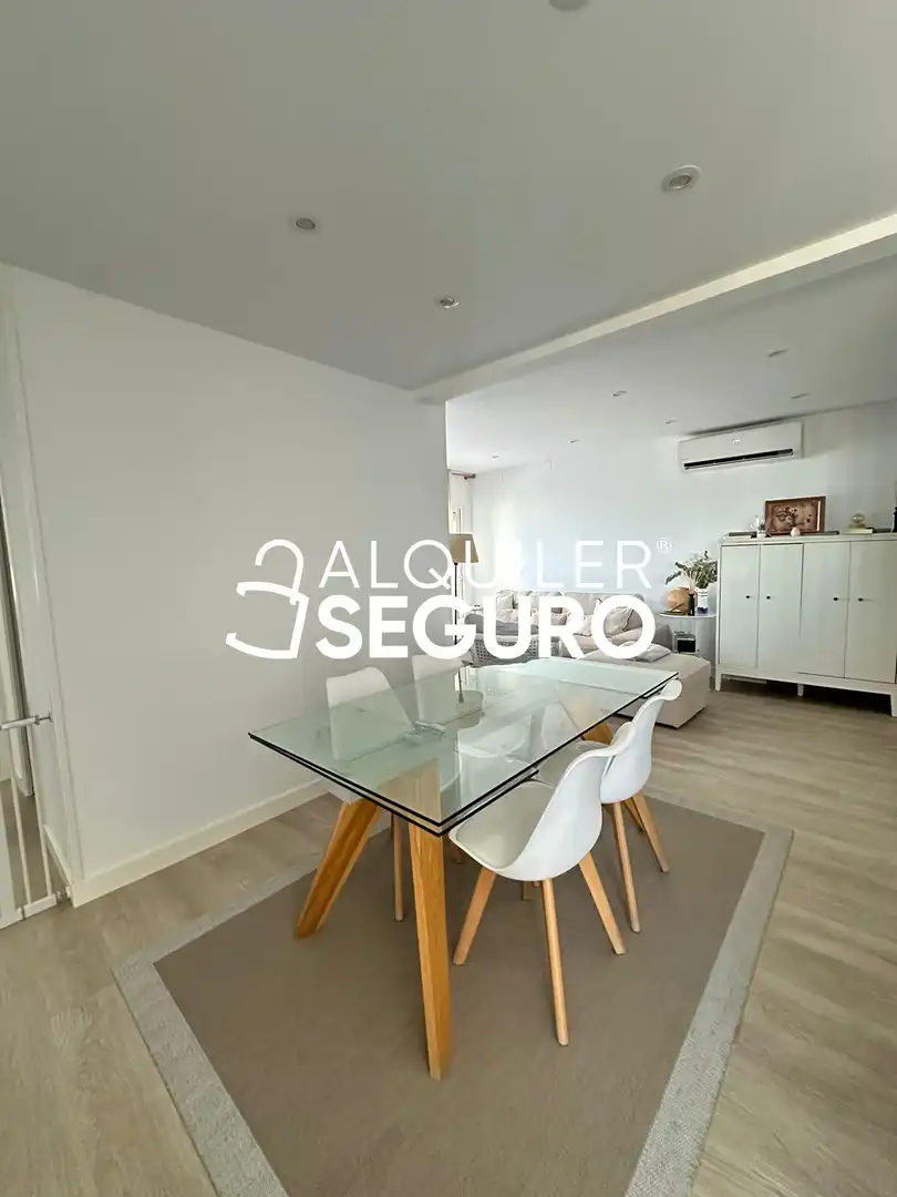 Menjador de Pis de lloguer en Fuenlabrada amb Aire condicionat, Calefacció i Terrassa