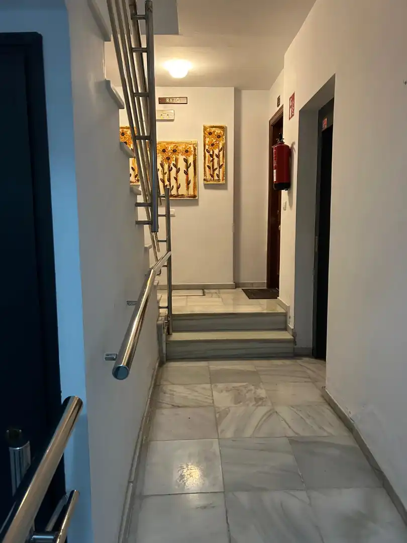 Wohnung zur Miete in Dos Hermanas mit Klimaanlage und Möbliert