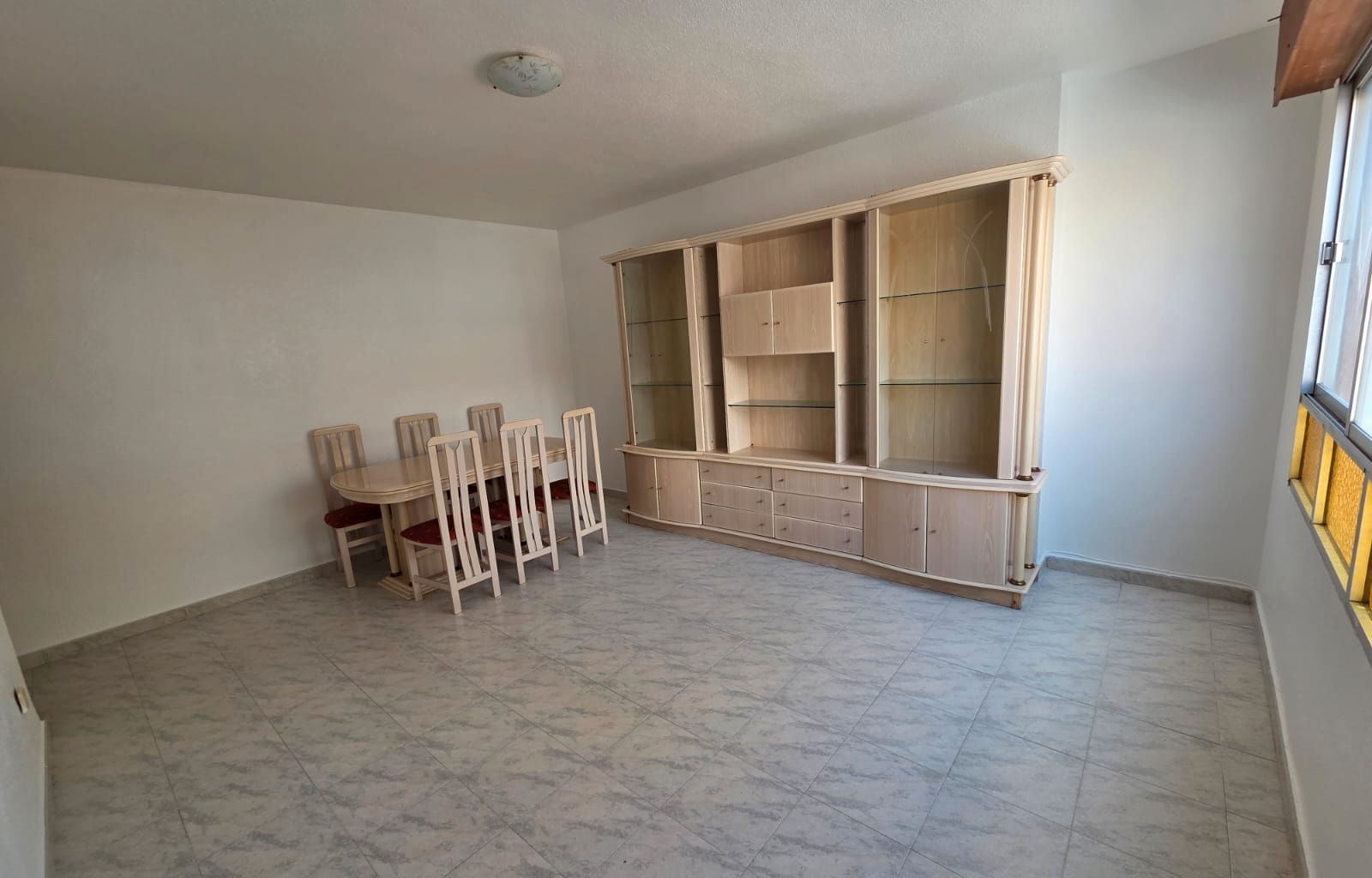 Menjador de Pis en venda en Torrevieja amb Terrassa, Traster i Rentadora