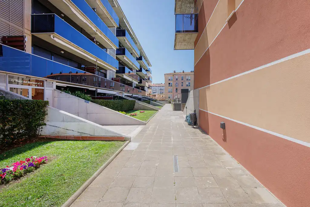 Vista exterior de Pis en venda en Calonge i Sant Antoni amb Piscina