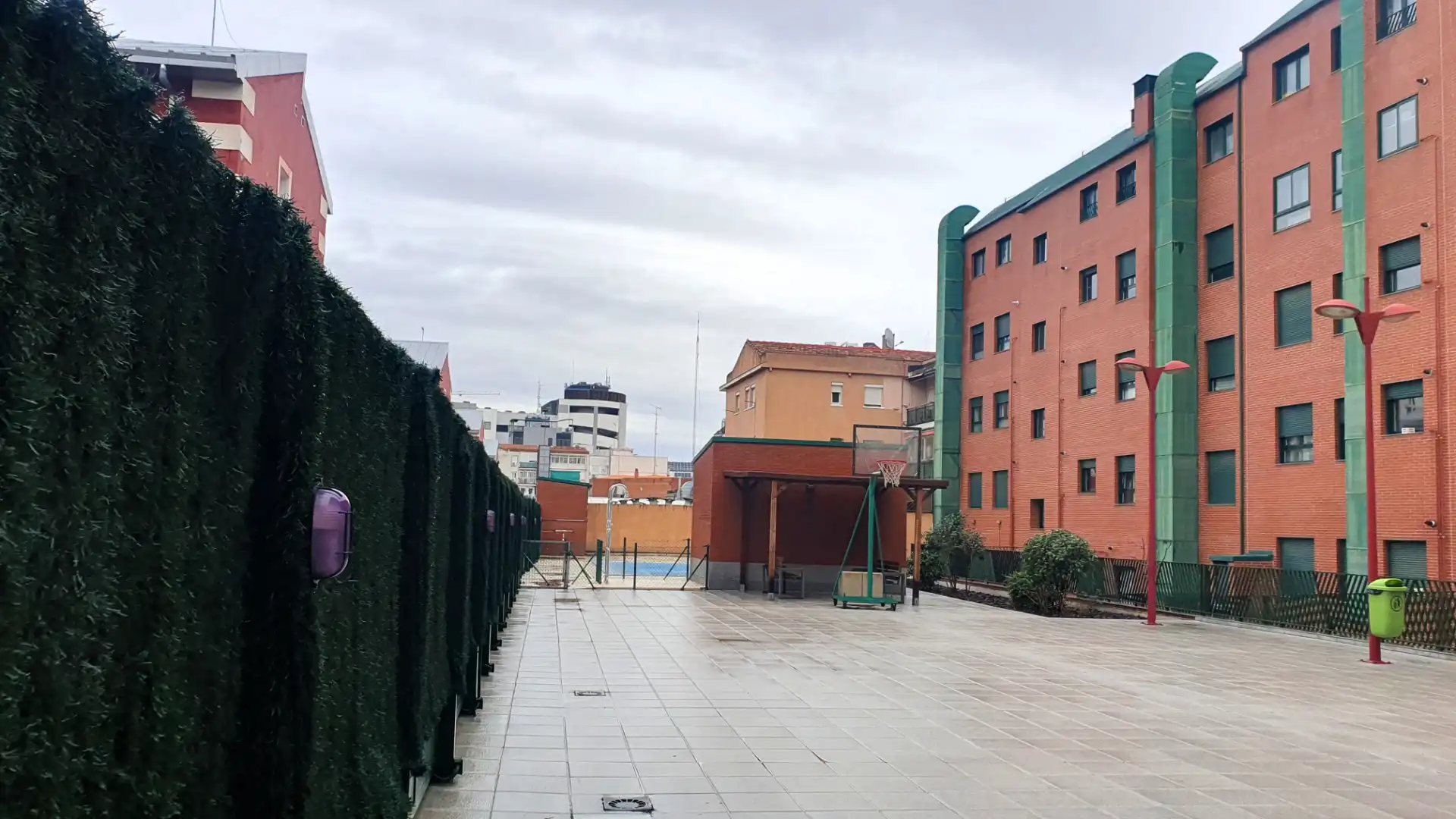 Vista exterior de Piso en venta en Madrid con Aire acondicionado, Calefacción y Jardín privado