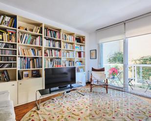 Living room of Flat for sale in  Barcelona Capital  with Air Conditioner and Heating