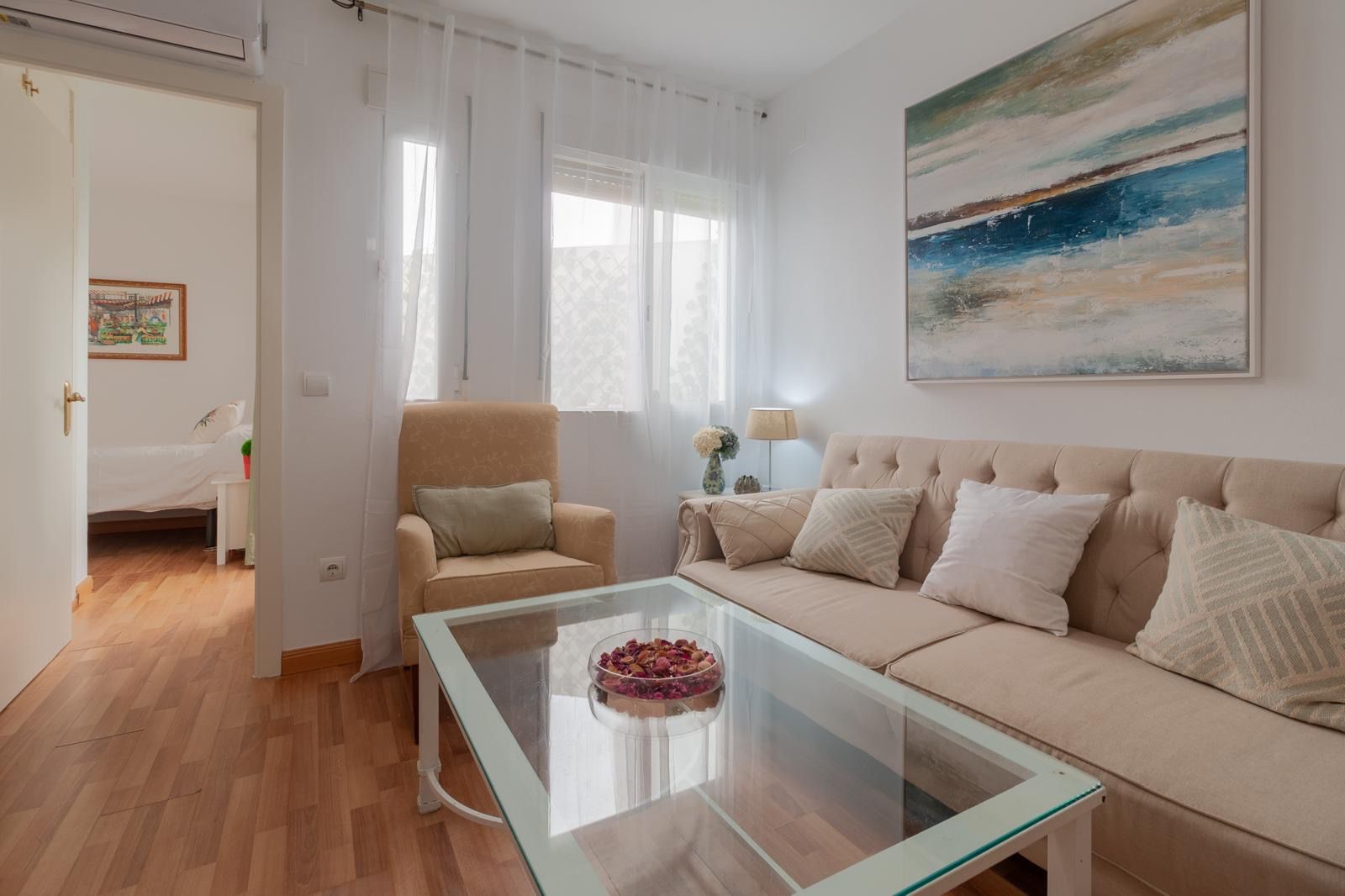 Sala d'estar de Pis en venda en  Córdoba Capital amb Aire condicionat, Moblat i TV