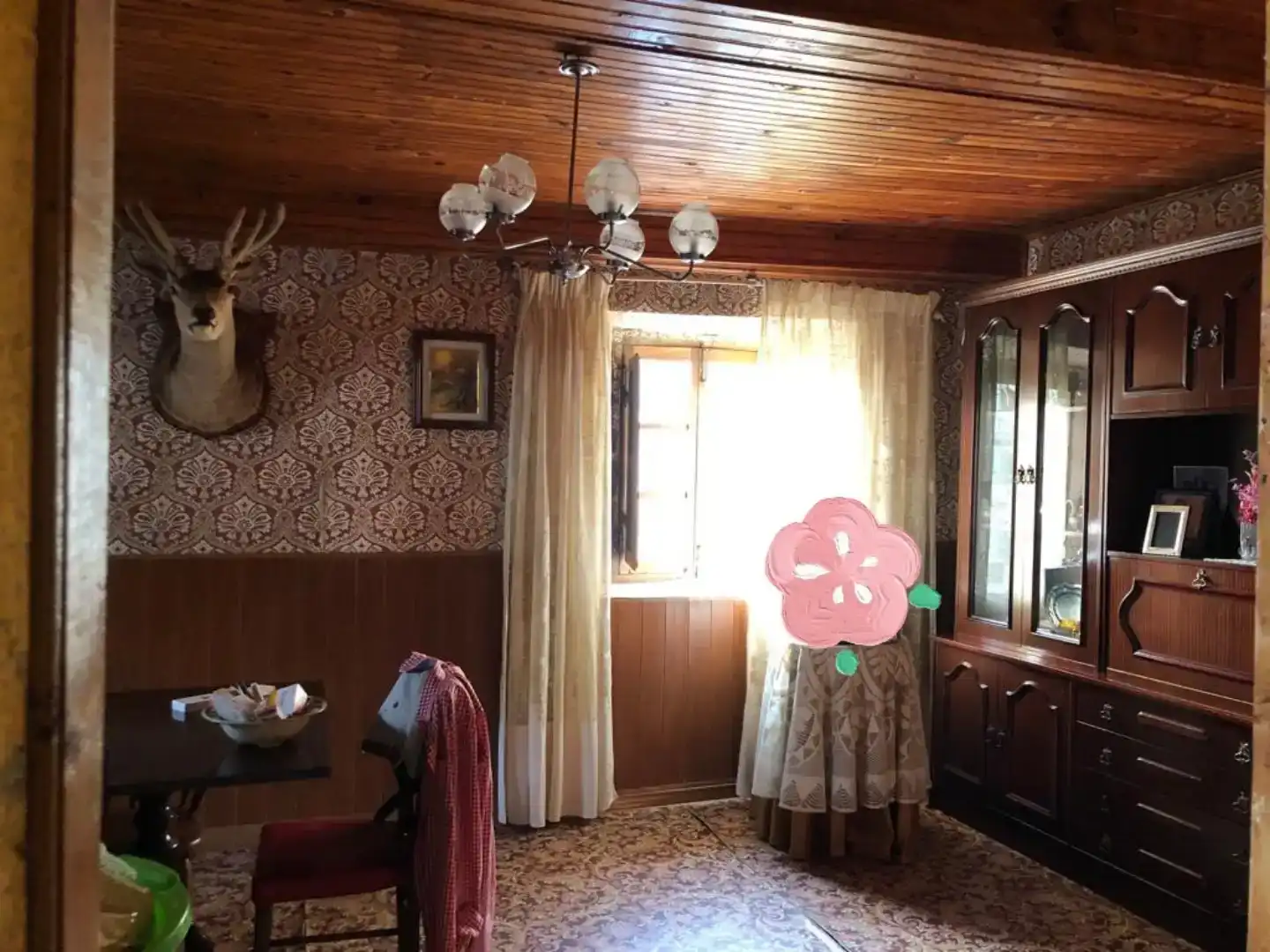 Esszimmer von Country house zur Miete in Posada de Valdeón mit Privatgarten, Möbliert und Waschmaschine