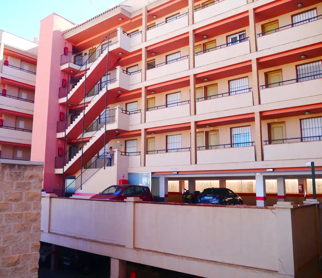 Vista exterior de Apartamento en venta en Fuengirola con Aire acondicionado, Calefacción y Jardín privado