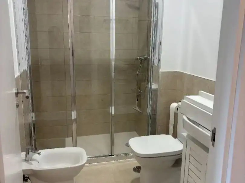 Badezimmer von Wohnung zur Miete in  Sevilla Capital mit Klimaanlage und Schwimmbad